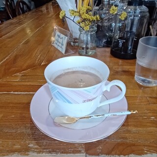 泊まれる純喫茶 ヒトヤ堂_0