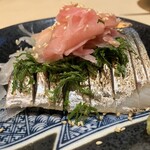昭和酒場 夕陽 - ガリしそ炙り〆サバ700円