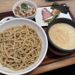 ラーメン 歩く花 - 