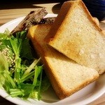 パーラー江古田 - トーストセットに塩バター