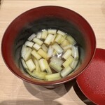 鮨　縁 - 黄韮の味噌汁