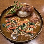 ジパングカリーカフェ 和風カレー HiGE BozZ - 自家製トロスペアリブの炙り明太ポパイカレー