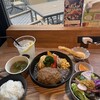 カフェ ダイニング フラット プラット - 