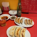 本格餃子 包 - 