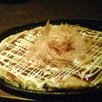 つぼ八 - 料理写真:大判お好み焼き