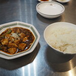 キントウン - 陳麻婆豆腐 ハーフサイズ ＆ ご飯