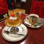 珈琲茶館 麦藁帽子 - プリンドリンクセット980円