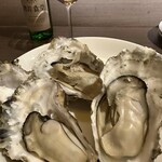牡蠣とワインのある店 湾岸食堂 - 