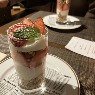 ホワイトペンション_0