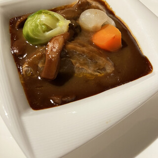 ホワイトペンション_1