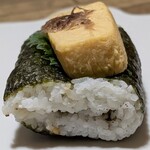 ごちそう焼むすび おにまる - 料理写真:厚たま(おかかとあおさ) 345円
