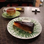 LA VOITURE - タルトタタン