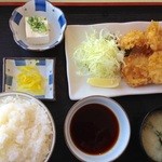 カフェ＆ダイニング ふかの - とり天定食　590円