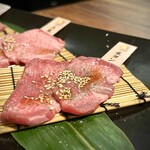 一頭買焼肉 玄 - 