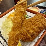 鉄兵衛 - 大きめ海老フライリフト