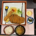 鉄兵衛 - 大きめ海老フライとロースかつ(大)定食