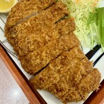 鉄兵衛 - 大きめ海老フライとロースかつ(大)のロースかつ