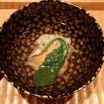 伯雲 - 福井の越前蟹の真薯と函館の蝦夷鮑