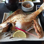 Oshokujidokoro Hamasaka - セットの焼き魚