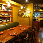 ラ メゾン ダミ - 奥に厨房とカウンター