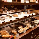 ネモ・ベーカリー＆カフェ - 商品棚②