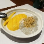 ソムオー - マンゴーもち米¥1,100