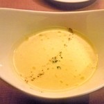 ワイン＆料理 竹八 - 紅はるかのスープ