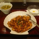 Shanhai Tandainingu - マーポ豆腐丼 930円