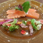 サーモンクリューと炙り焼きの盛り合わせ