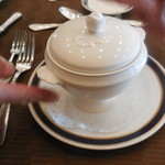 ル・トリアノン - 蓋のままサービスされます