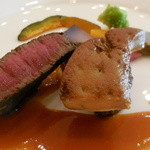 ル・トリアノン - 牛フィレ肉のポアレとフォアグラ