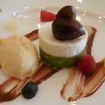 ル・トリアノン - 抹茶とホワイトチョコレートのムース