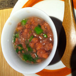 ゆう - 鮹で取った出汁にチーマ・ディ・ラーパ（イタリアの菜の花）を添えた茶碗蒸し