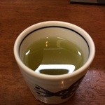 丸五 - 食前に緑茶、食後にジャスミン茶