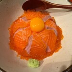 庄屋丸八DINING - 信州サーモン親子丼