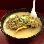 横浜元祖 札幌や - 味噌ラーメン、バターともやしをトッピング