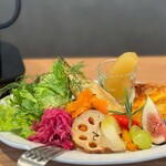 cobaco COFFEE  - 料理写真:キッシュランチプレート