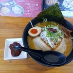 本場札幌ラーメン 味噌専門 七福 - 料理写真:七福らーめん（元祖味噌）+ピリ辛トッピング