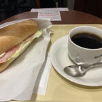 ドトールコーヒーショップ - 料理写真:ミラノサンドA