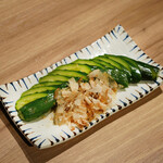 大衆すき焼き北斗 - 丸ごと一本胡瓜のぬか漬け