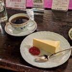 茜屋珈琲店 - 