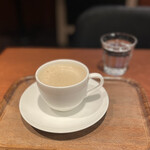 上島珈琲店 - ドリンク写真:ミルク珈琲（無糖）660円