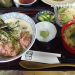 手打ち蕎麦しなの屋吉べぇ - ネギトロ丼