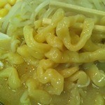Menya Senri - 味噌ﾗｰﾒﾝ（極太麺選択&麺固め）\880+大盛\100　麺ｱｯﾌﾟ　2015年1月