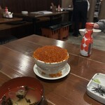 海味 はちきょう - いくら丼