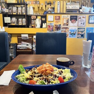 STILL THINKING COFFEE_0