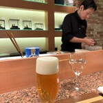 肉割烹 肉かぶく - さ、ビールでも飲みますか♡ 接待だから乾杯写真とかは絶対やらないTPO大事ね(⁎⁍̴̆Ɛ⁍̴̆⁎)