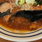 かなづや食堂 - 奏そば のスープ