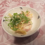 四川 MON 花 - ランチのサラダ