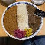 CURRY SHOP くじら - 